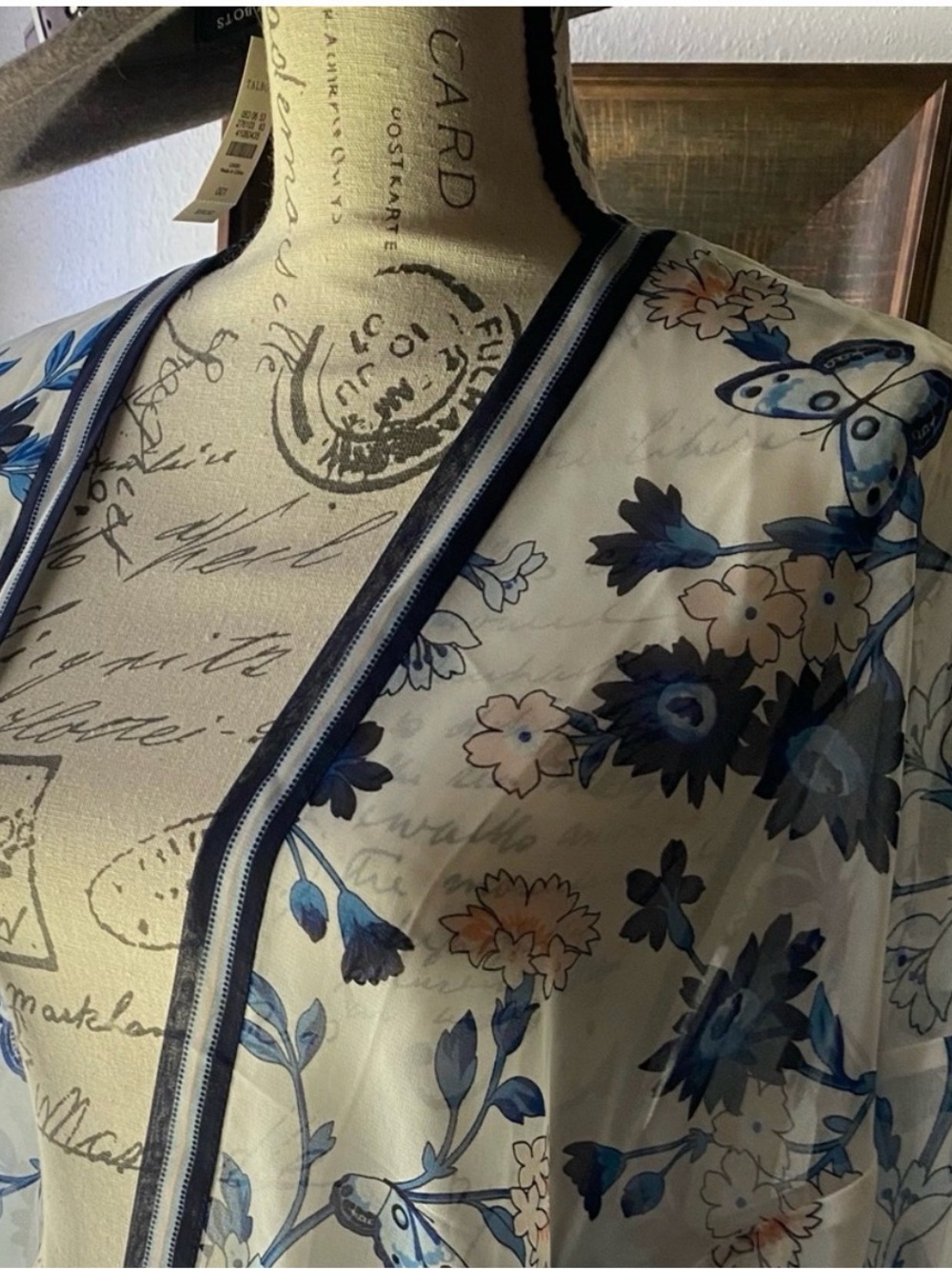LOFT Floral Kimono Cardigan - Blue and White floral sheer medium Greek